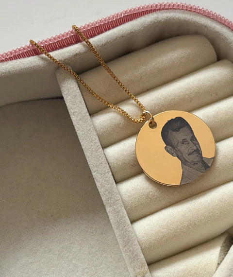 Colar medalha personalizado M banho de ouro