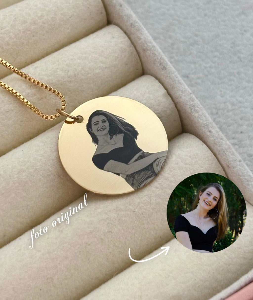 Colar medalha personalizado M banho de ouro