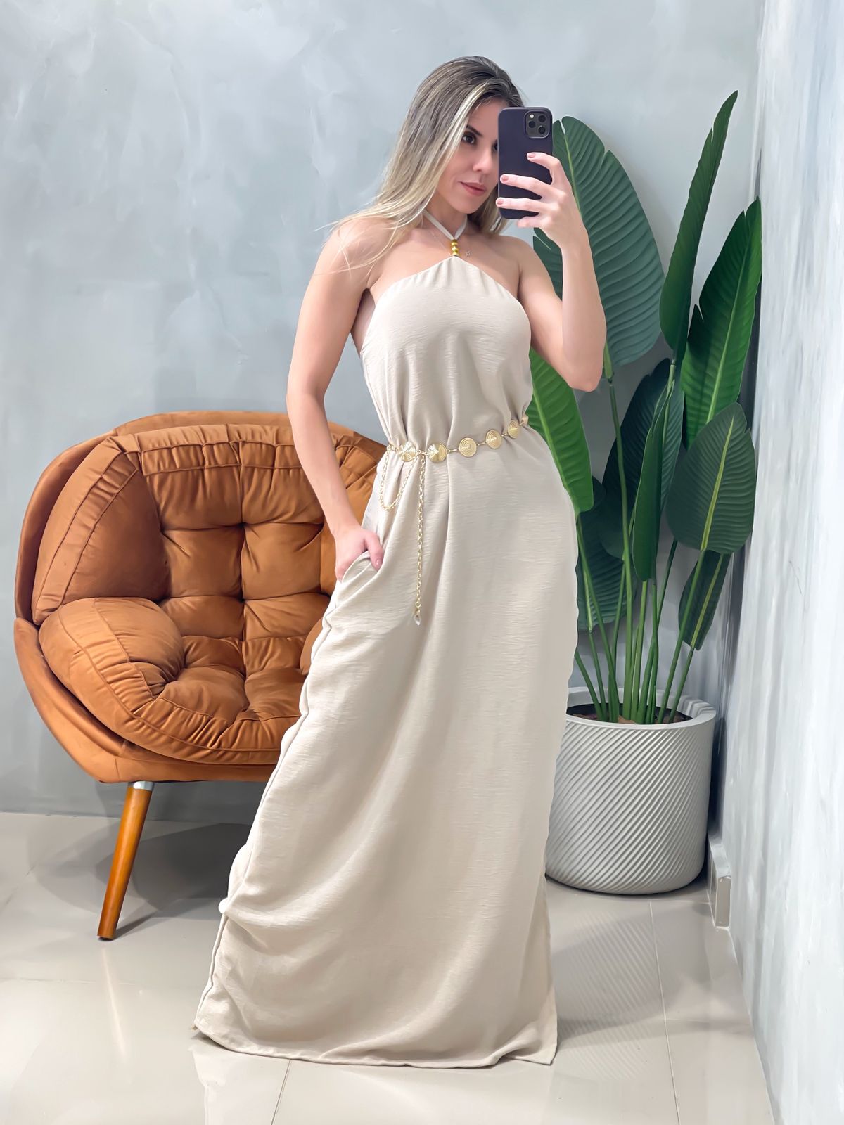 Vestido Longo em Crepe com Fenda e Amarração Adrieli Ref. 1677