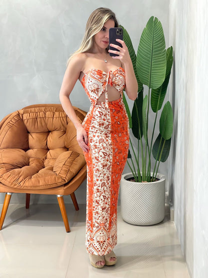 Vestido Longo em Suplex Estampado com Recorte Frontal e Amarração Darlene Ref.